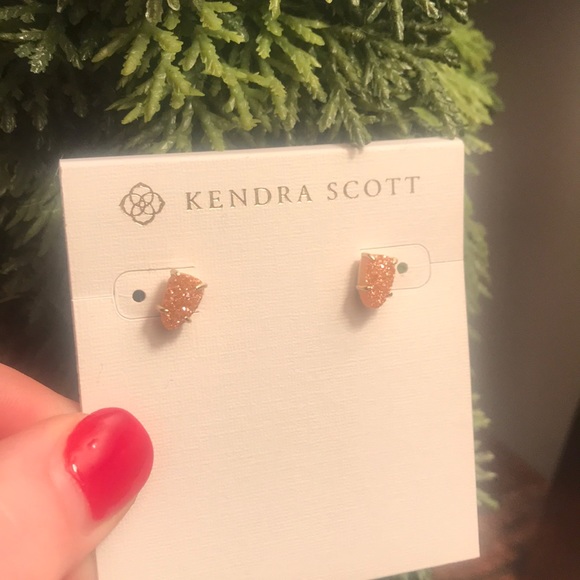 NWT Kendra Scott Harriet Drusy Earrings in Gold!! - Picture 2 of 5